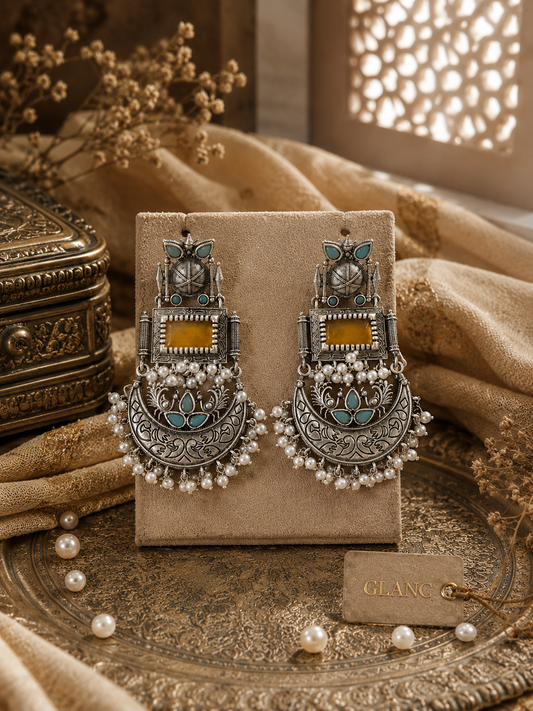 Jharokha Pearl Chandbalis