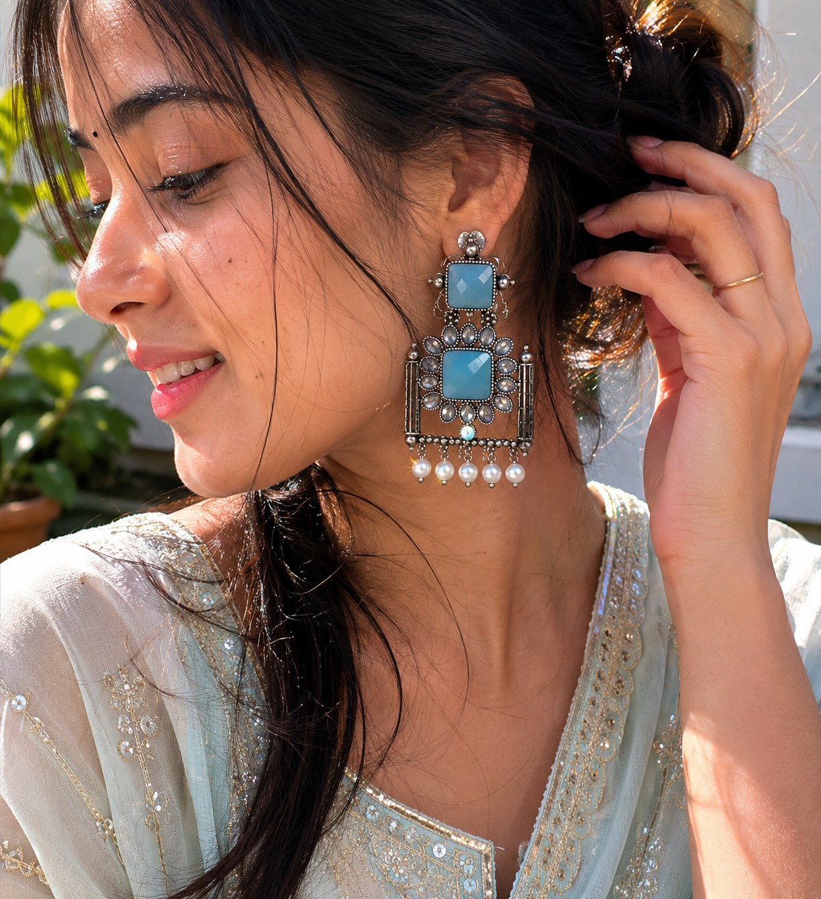 Aasmani Pearl Danglers