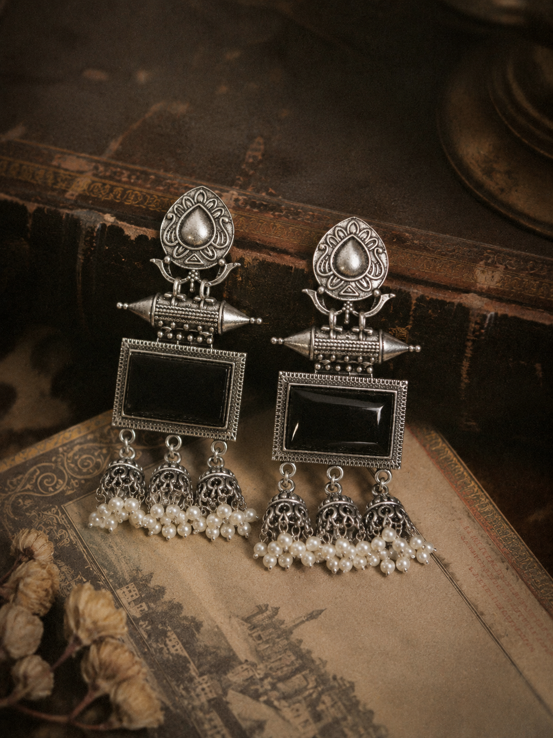 Black Pearl Dangler Earrings